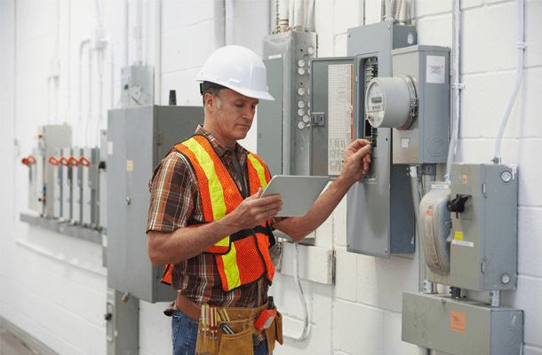 Reconditioning Industrial Circuit Breakers